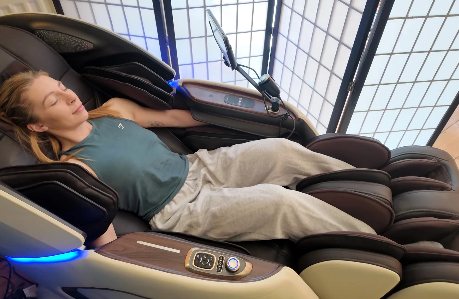 AI massage chair at Floatwell Cambridge
